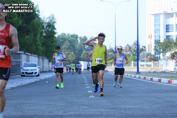 BINH DUONG NEW CITY HALF MARATHON 2024 - Ảnh #1766724