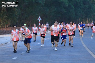 BINH DUONG NEW CITY HALF MARATHON 2024 - Ảnh #1772989