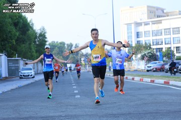 BINH DUONG NEW CITY HALF MARATHON 2024 - Ảnh #1775418