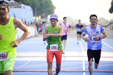 BINH DUONG NEW CITY HALF MARATHON 2024 - Ảnh #1761377