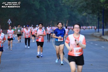 BINH DUONG NEW CITY HALF MARATHON 2024 - Ảnh #1773101