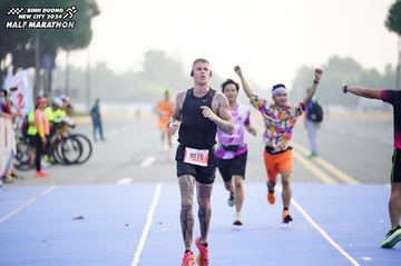 BINH DUONG NEW CITY HALF MARATHON 2024 - Ảnh #1775615