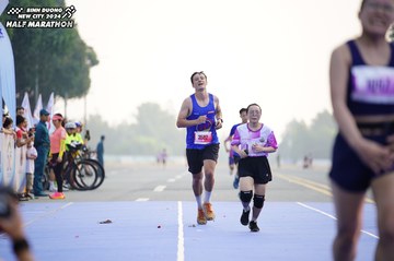 BINH DUONG NEW CITY HALF MARATHON 2024 - Ảnh #1776052