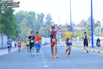 BINH DUONG NEW CITY HALF MARATHON 2024 - Ảnh #1775605