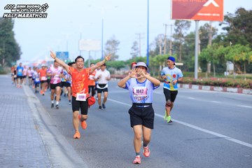 BINH DUONG NEW CITY HALF MARATHON 2024 - Ảnh #1773218
