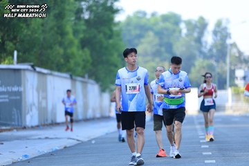 BINH DUONG NEW CITY HALF MARATHON 2024 - Ảnh #1768364