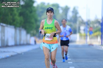 BINH DUONG NEW CITY HALF MARATHON 2024 - Ảnh #1768541