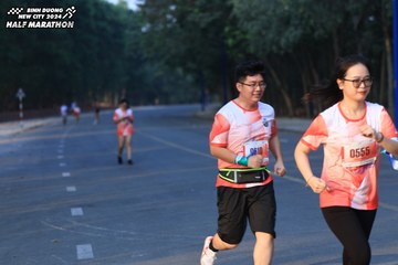 BINH DUONG NEW CITY HALF MARATHON 2024 - Ảnh #1774707