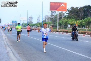 BINH DUONG NEW CITY HALF MARATHON 2024 - Ảnh #1769869