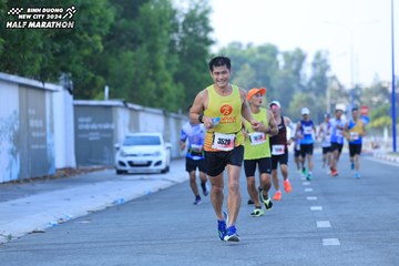 BINH DUONG NEW CITY HALF MARATHON 2024 - Ảnh #1775403