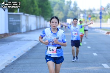 BINH DUONG NEW CITY HALF MARATHON 2024 - Ảnh #1769711