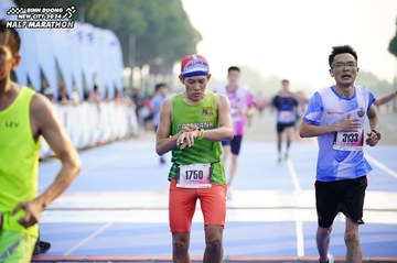 BINH DUONG NEW CITY HALF MARATHON 2024 - Ảnh #1761383
