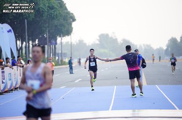 BINH DUONG NEW CITY HALF MARATHON 2024 - Ảnh #1772935