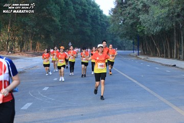 BINH DUONG NEW CITY HALF MARATHON 2024 - Ảnh #1774481