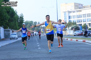 BINH DUONG NEW CITY HALF MARATHON 2024 - Ảnh #1775419