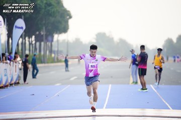 BINH DUONG NEW CITY HALF MARATHON 2024 - Ảnh #1773501