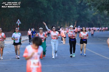 BINH DUONG NEW CITY HALF MARATHON 2024 - Ảnh #1773766