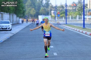 BINH DUONG NEW CITY HALF MARATHON 2024 - Ảnh #1775138