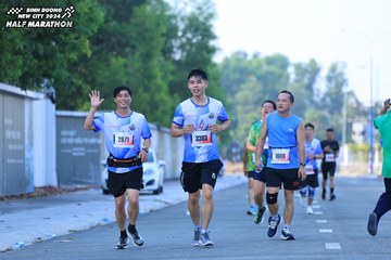 BINH DUONG NEW CITY HALF MARATHON 2024 - Ảnh #1766520