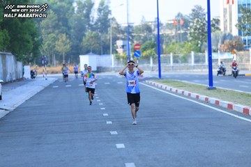 BINH DUONG NEW CITY HALF MARATHON 2024 - Ảnh #1775024