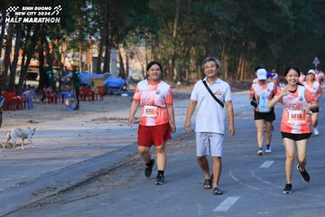 BINH DUONG NEW CITY HALF MARATHON 2024 - Ảnh #1774373