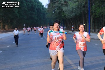 BINH DUONG NEW CITY HALF MARATHON 2024 - Ảnh #1773457