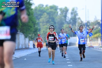 BINH DUONG NEW CITY HALF MARATHON 2024 - Ảnh #1764397