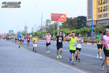 BINH DUONG NEW CITY HALF MARATHON 2024 - Ảnh #1775354
