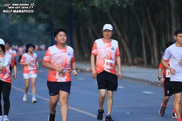 BINH DUONG NEW CITY HALF MARATHON 2024 - Ảnh #1773905