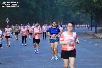 BINH DUONG NEW CITY HALF MARATHON 2024 - Ảnh #1773098