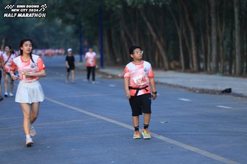BINH DUONG NEW CITY HALF MARATHON 2024 - Ảnh #1773954