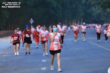 BINH DUONG NEW CITY HALF MARATHON 2024 - Ảnh #1774044