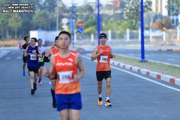 BINH DUONG NEW CITY HALF MARATHON 2024 - Ảnh #1775262
