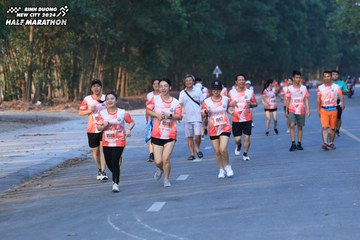 BINH DUONG NEW CITY HALF MARATHON 2024 - Ảnh #1774309