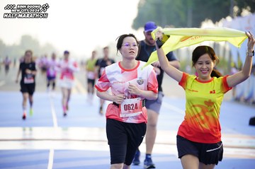 BINH DUONG NEW CITY HALF MARATHON 2024 - Ảnh #1761870