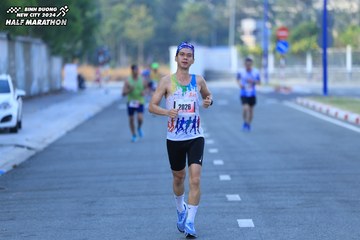 BINH DUONG NEW CITY HALF MARATHON 2024 - Ảnh #1775095