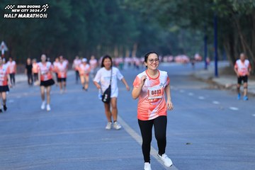 BINH DUONG NEW CITY HALF MARATHON 2024 - Ảnh #1773488