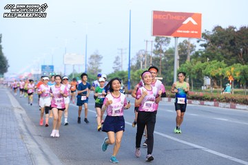 BINH DUONG NEW CITY HALF MARATHON 2024 - Ảnh #1773910