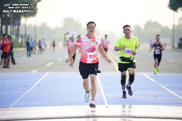 BINH DUONG NEW CITY HALF MARATHON 2024 - Ảnh #1761503