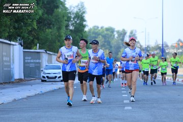 BINH DUONG NEW CITY HALF MARATHON 2024 - Ảnh #1766124
