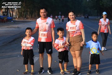 BINH DUONG NEW CITY HALF MARATHON 2024 - Ảnh #1774622