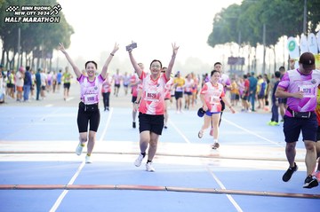 BINH DUONG NEW CITY HALF MARATHON 2024 - Ảnh #1763445