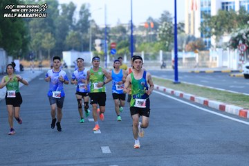 BINH DUONG NEW CITY HALF MARATHON 2024 - Ảnh #1774963