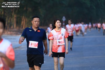 BINH DUONG NEW CITY HALF MARATHON 2024 - Ảnh #1774270