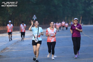 BINH DUONG NEW CITY HALF MARATHON 2024 - Ảnh #1774640