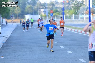 BINH DUONG NEW CITY HALF MARATHON 2024 - Ảnh #1774792