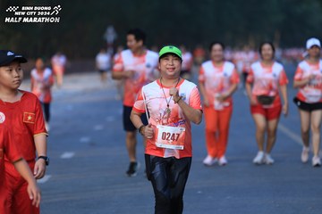 BINH DUONG NEW CITY HALF MARATHON 2024 - Ảnh #1774100