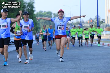 BINH DUONG NEW CITY HALF MARATHON 2024 - Ảnh #1766138