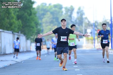 BINH DUONG NEW CITY HALF MARATHON 2024 - Ảnh #1768286