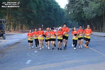 BINH DUONG NEW CITY HALF MARATHON 2024 - Ảnh #1774609